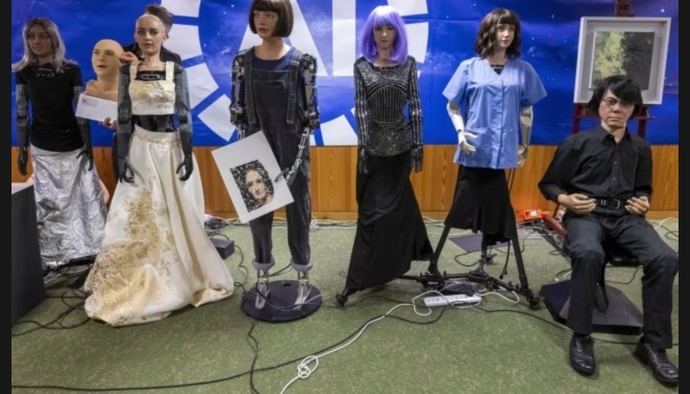 Mutlu olmak için robot mu olmak lazım 😂?