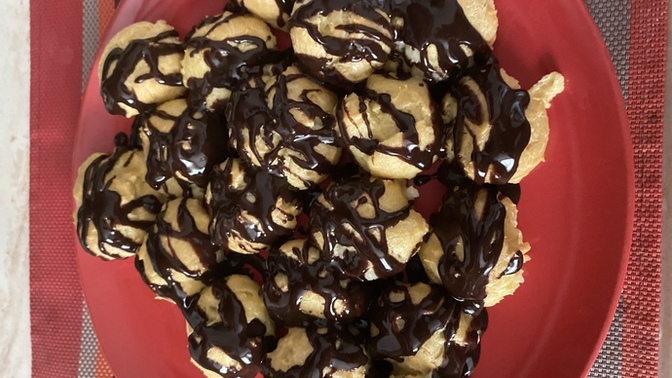 Profiterol seven var mı?