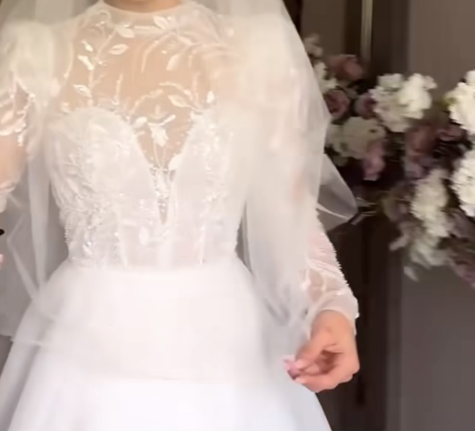 Bu gelinlik nasıl sizce?