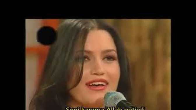 Layal khaddaj dinlediniz mi?