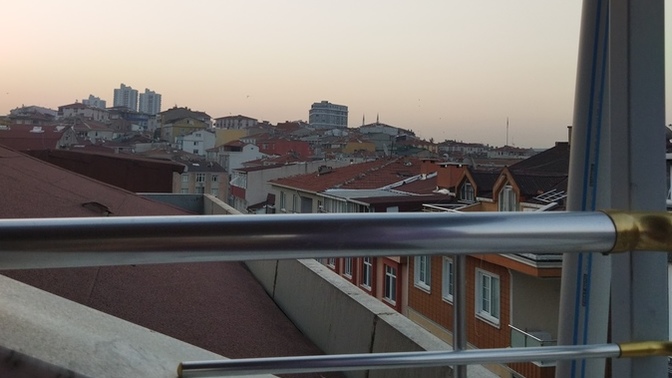Çatı katında yaşamanın zorlukları nelerdir?