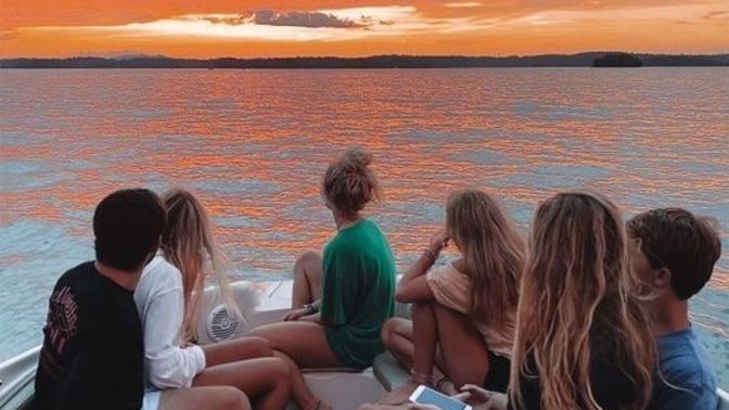 Tek başına kafa dinlemelik tatil mi, arkadaşlarla eğlenceli bir tatil mi?