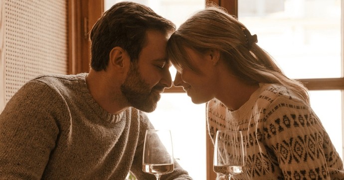 Her ay regl gününde sevgilisine atarlanan kadın, çekilmez kadın mıdır?