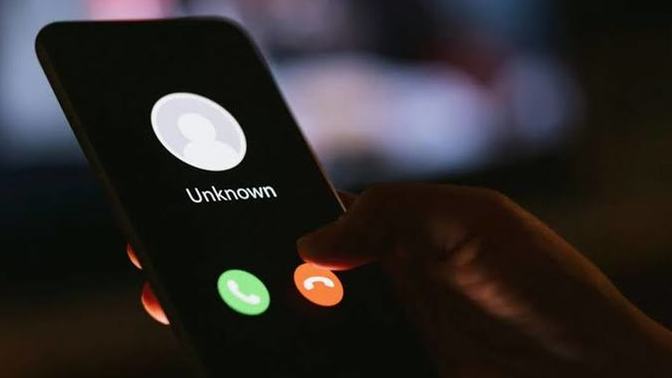 Bilmediğiniz numaralardan gelen aramayı açar mısınız?