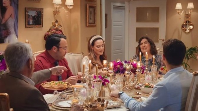 Neden bir eve misafir gelince sadece kadınlardan hizmet bekleniyor? 