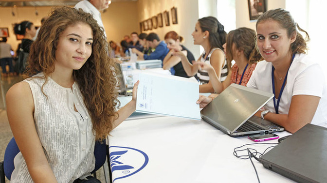 Yeni bir kararla üniversite harçları geri getiriliyor! (İletişim Başkanlığı yalanladı) Üniversite eğitimi için harç ödenmeli mi?