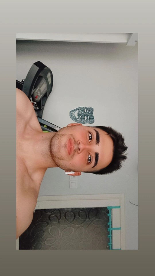 İnstaya story aticam sizce hangisini atıyım?