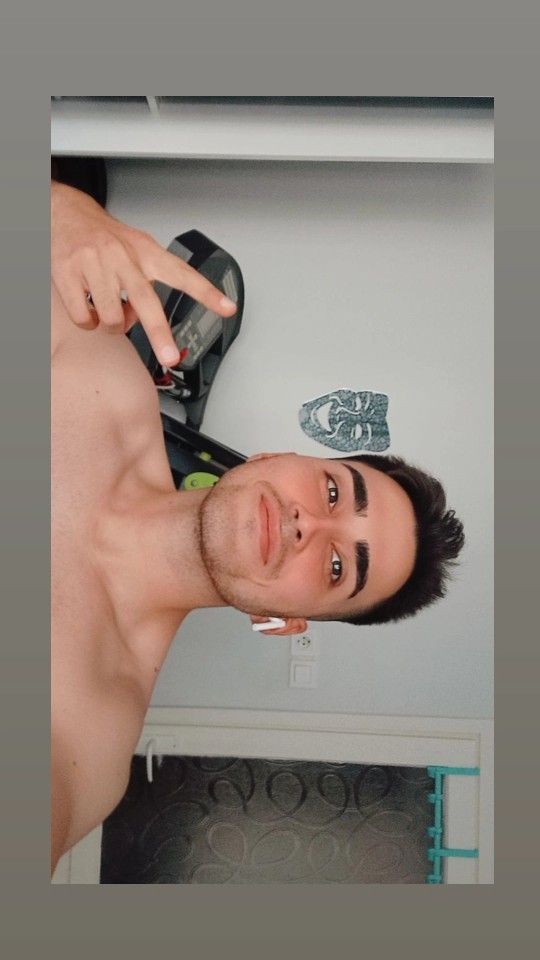 İnstaya story aticam sizce hangisini atıyım?