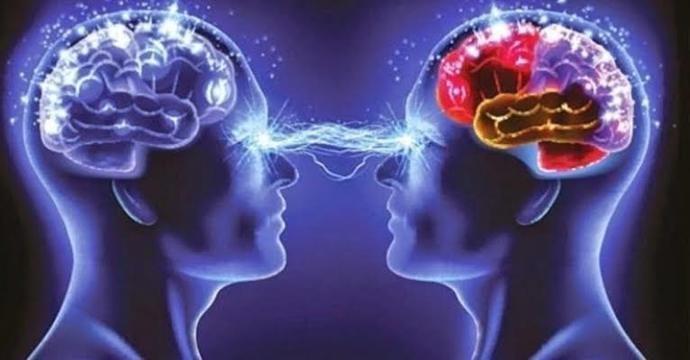 Düsündügünüz Arzuladıgınız Ama söyleyemediğiniz Biri var mı?