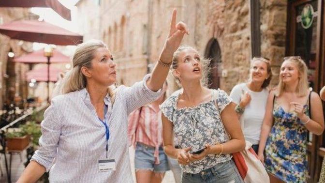 Tur ile gezmek nasıl, yeterince eğlenceli oluyor mu?