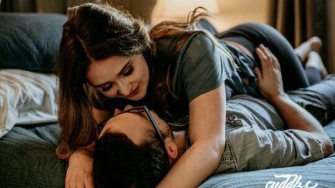 Seven insan, dokunmaya kıyamaz mı yoksa doyamaz mı?