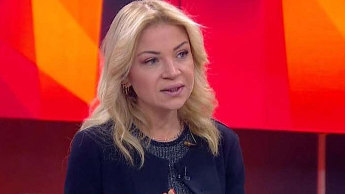 147.0000 lira maaş aldığını söyleyen milletvekili, sunucuyu şaşırttı! Sizce 147.000 lira maaş normal mi?