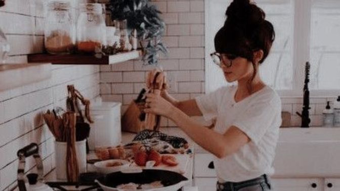 Eşim ablasından yemek getirmesini istedi, benim yemeklerimi beğenmiyor mu?