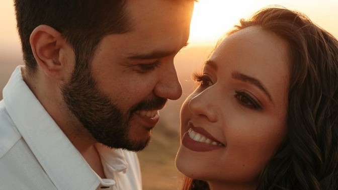 İnsanlar neden ilişkide mutsuzken ayrılmayı değil aldatmayı seçer?