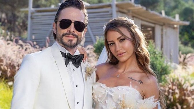 Ahmet Kural, 4 yıllık sevgilisi Çağla Gizem Şahin ile Bodrum'da evlendi. Hayırlı olsun diyelim mi?