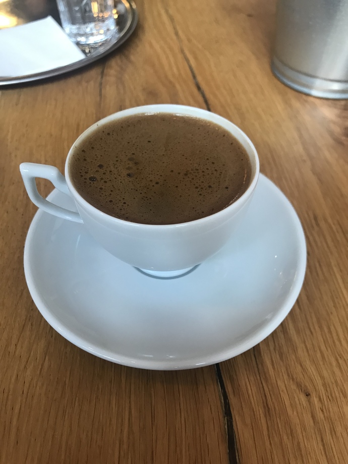 Kahvesini içmeyen kaç kişi kaldı?