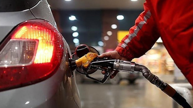 Motorine 21 Temmuz'dan itibaren 1.22 TL zam bekleniyormuş! Bu gidişle litresi 40 TL olur mu?