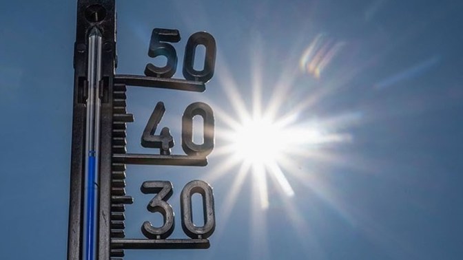 Antalya'da hissedilen sıcaklık 50 dereceyi geçti, sizin oralarda durum nasıl?