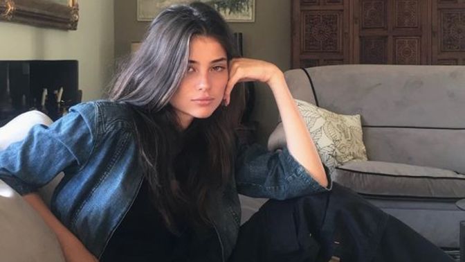 26 yaşında, üniversite mezunuyum. Atanamadım, evlenemedim. Sizde durumlar nasıl?