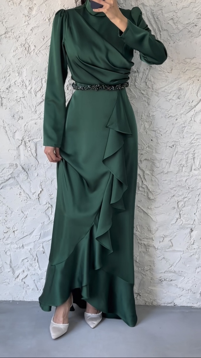 Nişanlımın ablası evleniyor. Düğün için hangisi daha güzel olur?