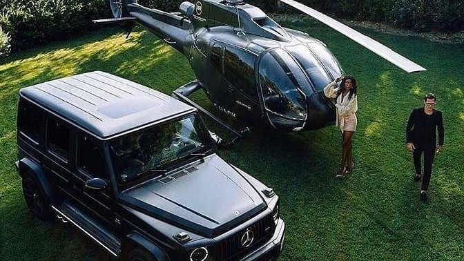 Sevgiliniz size "helikopterle mi yoksa arabayla mı gezelim" dese hangisini seçersiniz?