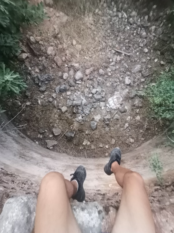 Çok yorgunum ama gezmek deyince bir başka oluyorum 😀 sen ne düşünüyorsun?