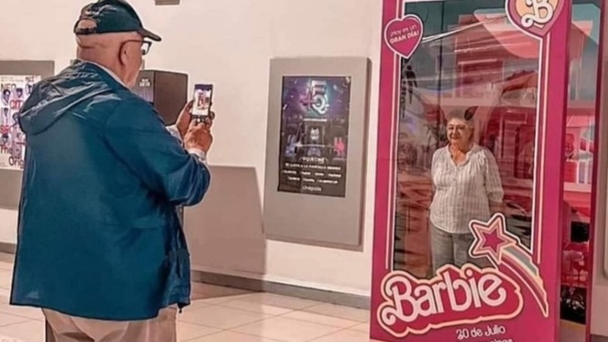 Barbie filmini izleyecek misiniz?