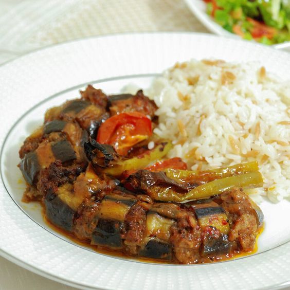 Misafirliğe gittiğiniz zaman sevmediğiniz bir yemeği size ikram etseler kırmamak için yer misiniz?