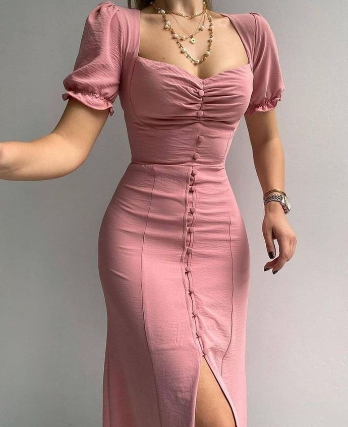 İlk buluşmada güzel bir akşam yemeği için ne giyilir?