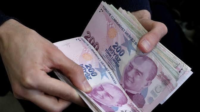 Parayı bulan insanlar sizce değişiyor mu?