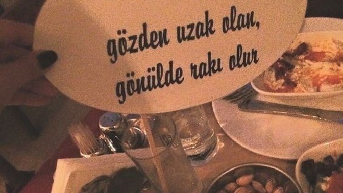 Gözünüzden uzak olan gönlümüzden ırak oldu mu?