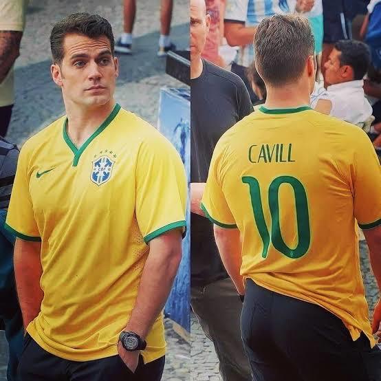 Henry Cavill sizce nasıl biri? Çok çekici değil mi?