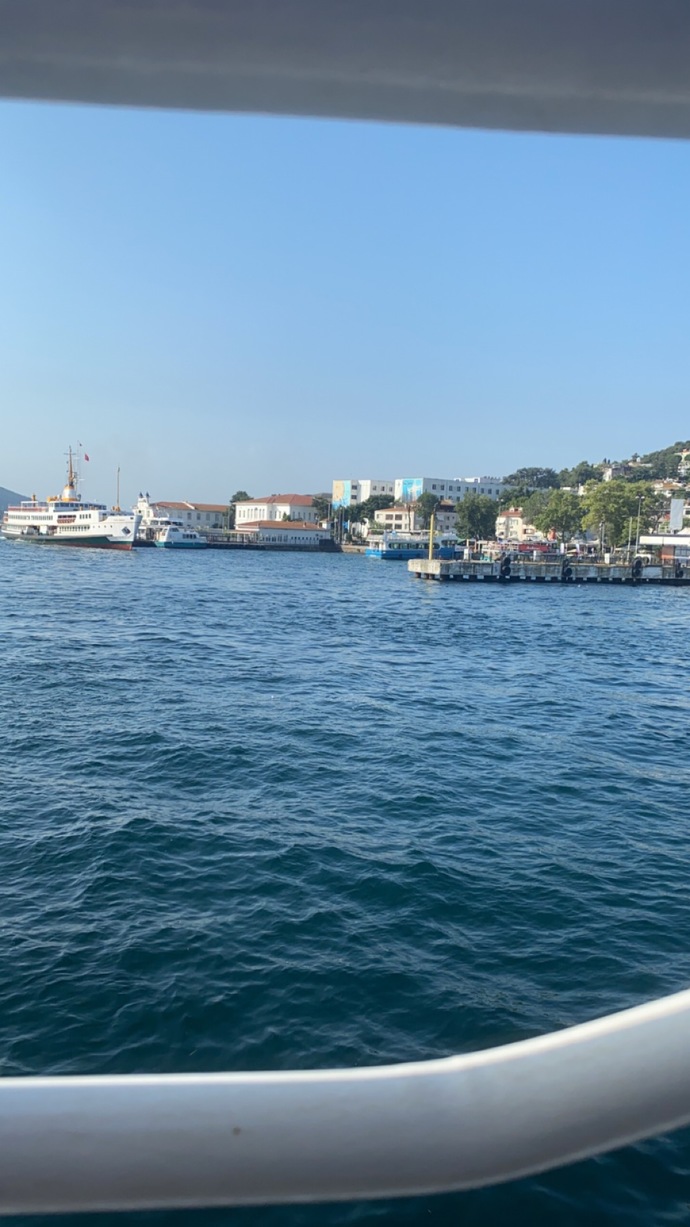 Pazar sabahı sizi ne erkenden uyandırır?