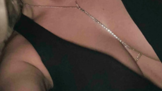 Teyzeme yeni kolye almıştım bana fotoğraf atmış?