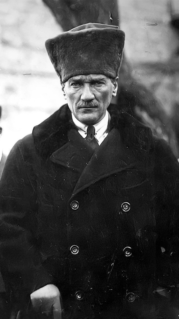 Bıgün Lozan Antlaşmasının 100. Yıl Dönümü! Ne düşünüyorsunuz?
