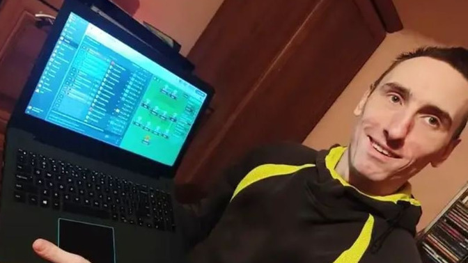 Birisi 453 gün 15 saat aralıksız oyun oynayarak dünya rekoru kırmış. Sizin rekorunuz kaç saat?