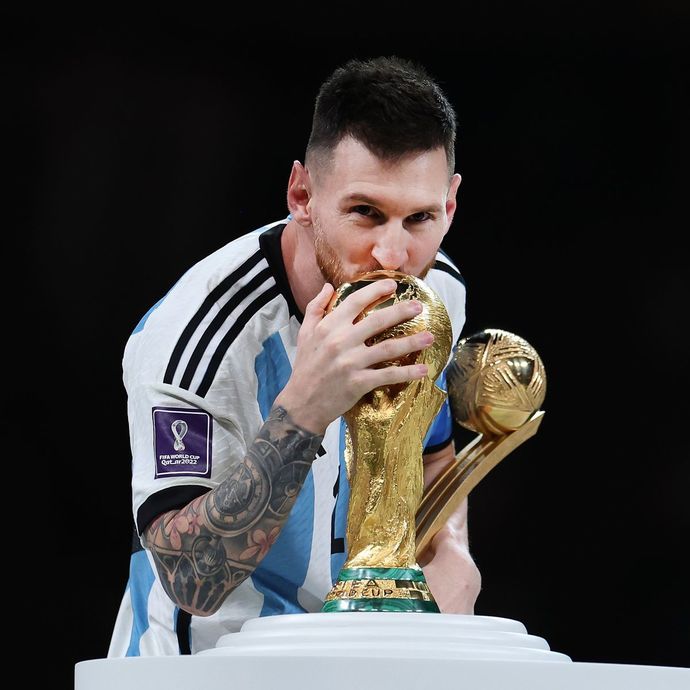 Messi Mi Yoksa Haaland mı Sizce Ballon Dor Almalı?