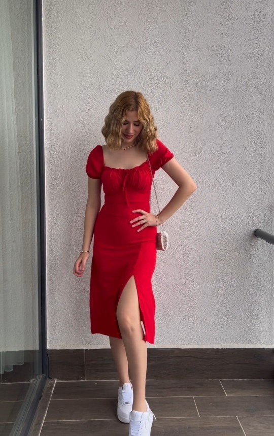 Sizce buluşma için hangi kombin daha uygun?