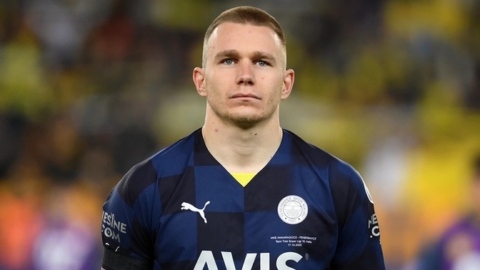 Attila Szalai Hoffenheim’a transfer oldu! Sizce Szalai nasıl bir stoperdi?