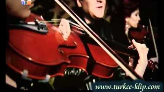 Gün içi dilinize dolanan bir şarkı varmıdır?
