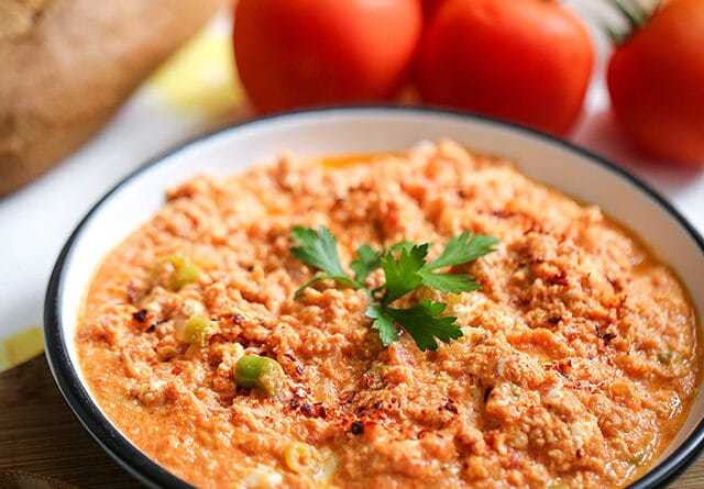 Menemen soğanlı mı soğansız mı?