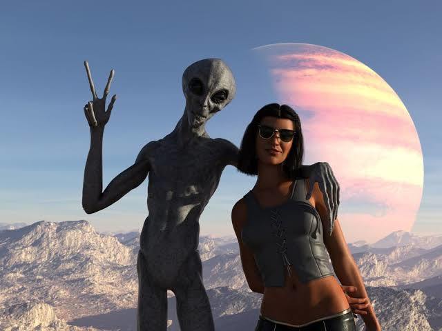 Uzaylı👽 geleceğinden bir şeyi söylese, neyi öğrenirdin?