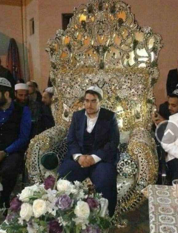 Tarikatlerin zengin olmasının sebebi nedir?