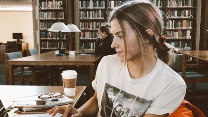 Instagram'da herkes zengin, ben karnımı doyuracak parayı bulamıyorum. Tek başına yaşayıp geçinebilen var mı?