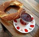 Simit yanında ne gider ?