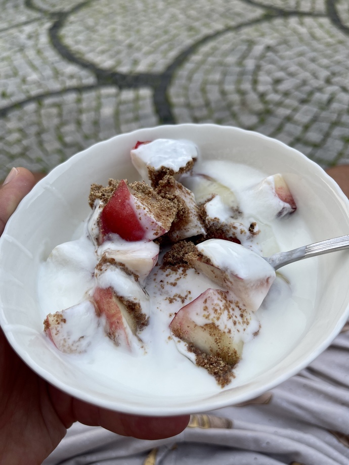 Yoğurdunu meyveli mi, sade mi tercih ediyorsun?