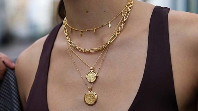 Gold takı kullanmak kekoluk mu?