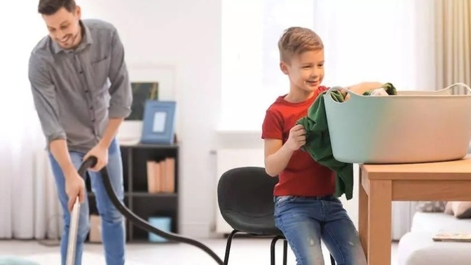 Çocuklar evde iş yapmalı mı?