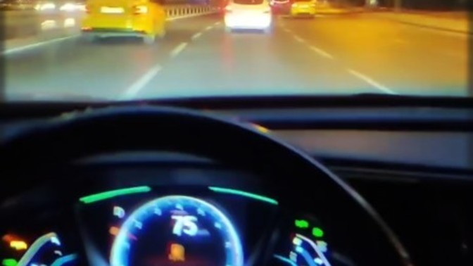 Gece mi, gündüz mü araba kullanmak daha keyifli?