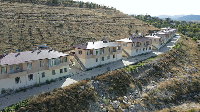 Mecbur kalsaydınız memleketinize taşınır mıydınız?